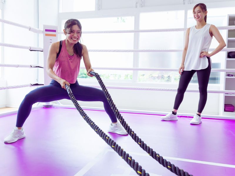 Battle rope conditioning workout at English Fight Tokyo